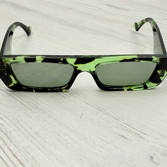 Gucci GG1331S-008 Sunglasses 54mm main image 11